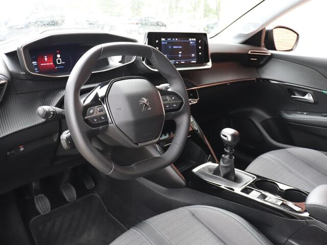 Peugeot 208 1.2 PureTech 101pk Allure Pack | Navigatie | Apple Carplay/Android Auto | Climate Control | Digitale Cockpit | Parkeer sensoren | Verwarmde voorstoelen