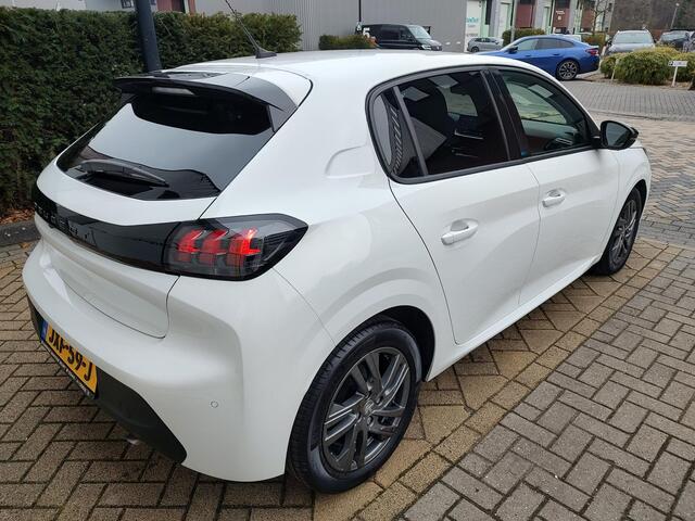 Peugeot 208 1.2 PureTech Active Pack Allure Led Carplay Navi Cruise-Control