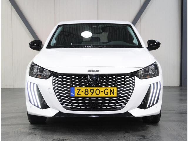 Peugeot 208 Hybrid 100PK e-DCS6 Allure | 1ste eigenaar | AppleCarplay/AndroidAuto | Parkeersensoren | FULL LED | Navigatie | Lederen Stuurwiel | Climate Control | Cruise Control | 16" LMV | Isofix | Privacy Glass |