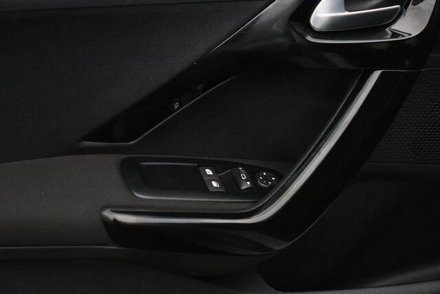 Peugeot 208 1.2 PureTech Blue Lion 2017 NAP | Navigatie | Airco | Cruise control | Bluetooth | PDC | LED | Centrale vergrendeling op afstand |