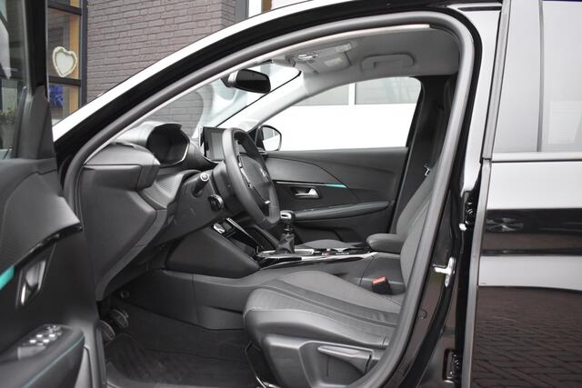 Peugeot 208 1.2 PureTech 100PK Allure Pack | Carplay | Camera | Stoelverw. | Keyless | Incl. garantie