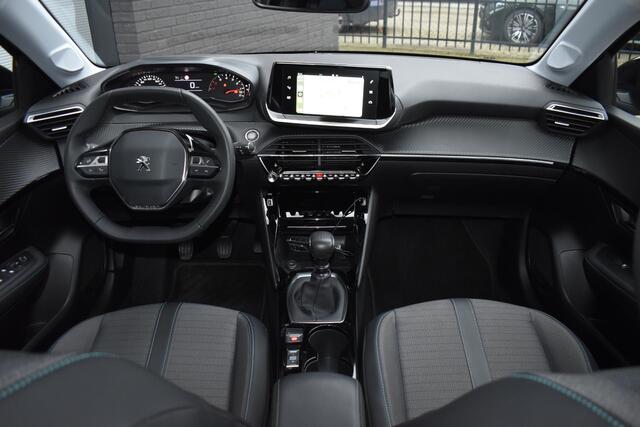 Peugeot 208 1.2 PureTech 100PK Allure Pack | Carplay | Camera | Stoelverw. | Keyless | Incl. garantie