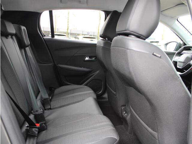 Peugeot 208 1.2 PureTech Allure Pack | Navi / Climate / Cruise