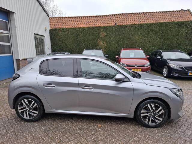Peugeot 208 1.2 PureTech Allure CARPLAY/LED/NAVI/PDC.A/CLIMAT 100PK