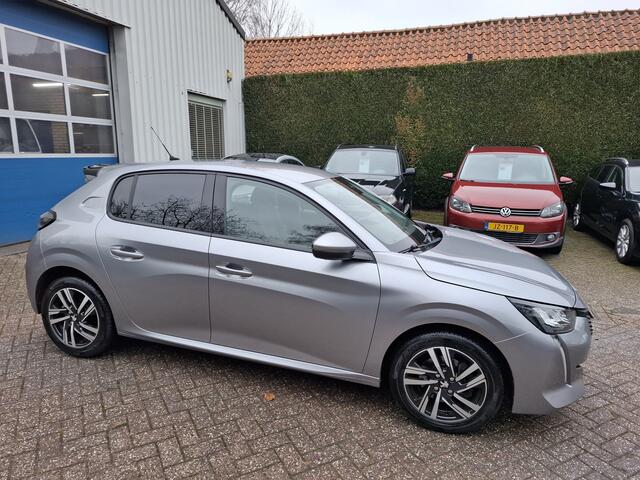 Peugeot 208 1.2 PureTech Allure CARPLAY/LED/NAVI/PDC.A/CLIMAT 100PK