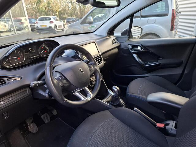 Peugeot 208 1.2 Signature Nav/Airco/Cruise/Park