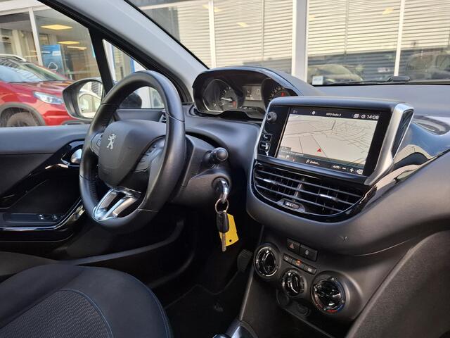 Peugeot 208 1.2 Signature Nav/Airco/Cruise/Park