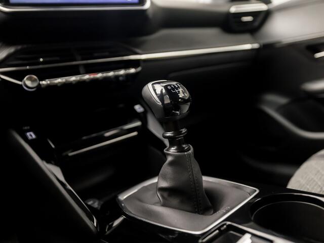 Peugeot 208 1.2 PureTech 100 Allure Sport (VIRTUAL COCKPIT, APPLE CARPLAY, GROOT NAVI, 360 CAMERA, LEDER, SPORTSTOELEN, GETINT GLAS, ADAPTIVE CRUISE, NEIUWSTAAT)