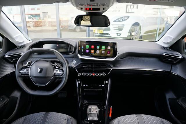 Peugeot 208 Hybrid 100 e-DCS6 Allure + CAMERA / KEYLESS / CARPLAY