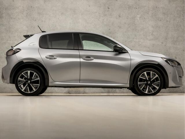 Peugeot 208 1.2 PureTech GT-Line Sport (VIRTUAL COCKPIT, ZWART DAK, APPLE CARPLAY, 360 CAMERA, KEYLESS, SFEERVERLICHTING, ADAPTIVE CRUISE, GETINT GLAS, NIEUWSTAAT)