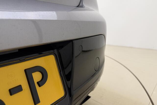 Peugeot 208 Hybrid 100pk Automaat Allure | Achteruitrijcamera | Navigatie | Stoelverwarming | Adaptieve Cruise Control | Luxe uitvoering!