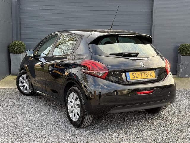 Peugeot 208 1.2 PureTech Blue Lion Navi,Airco,Cruise,5 Deurs,N.A.P,Weinig km,D-riem recent vv,Nieuwe Apk bij Aflevering