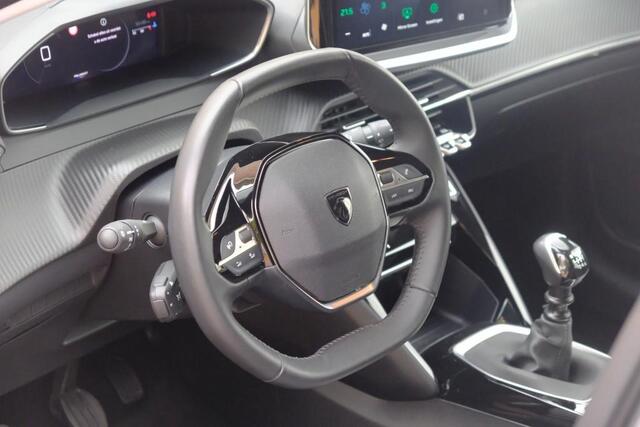 Peugeot 208 1.2 PureTech 100pk Allure | Navi | App Connect | Climate | Adaptive Cruise | Camera | Blind Spot | PDC