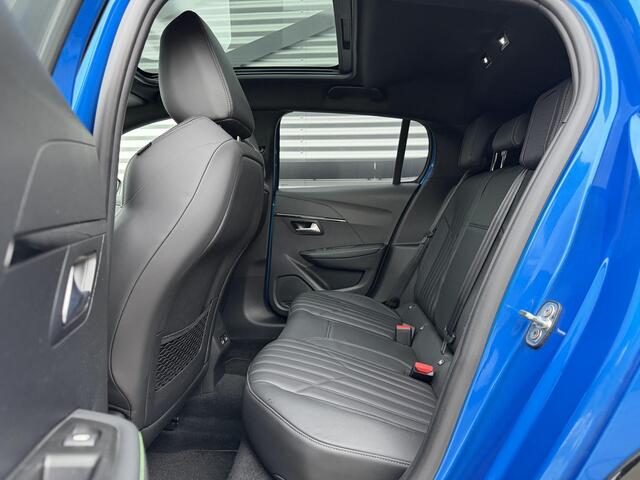 Peugeot 208 1.2 PureTech GT-Line Navi|Pano|Leder|Camera|Carplay|Cruise|D-riem v.v. in 2024|Clima|N.A.P|Stoelverwarming|Nieuwe APK bij Aflevering|2e Eigenaar
