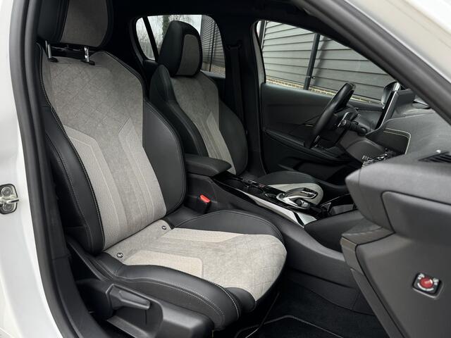 Peugeot 208 1.2 130 pk GT PACK Panoramadak, NIEUWE Distributieriem