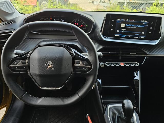 Peugeot 208 1.2 PT, NL auto NAP! Carplay/Android! Incl Nwe Distributie! Zondag OPEN!