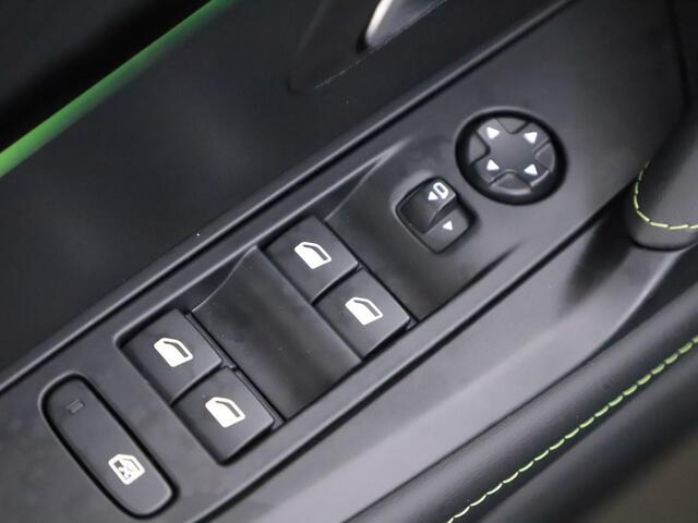 Peugeot 208 1.2 GT Hybrid Automaat 145pk