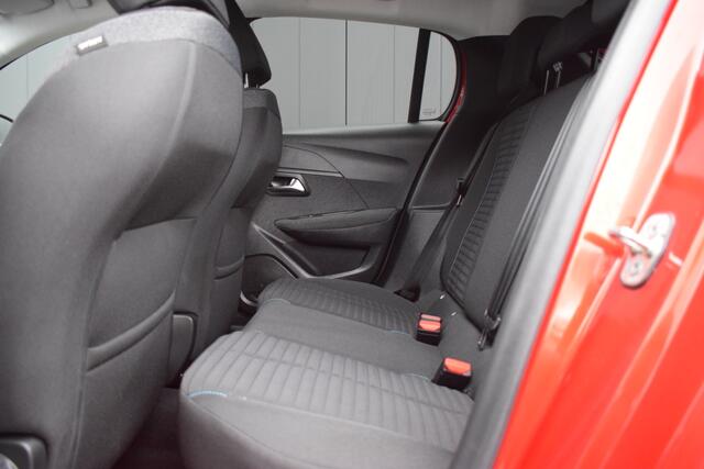 Peugeot 208 1.2 PureTech Style LED | Carplay | Privacy | Airco | Sportstoelen | Isofix | 15.522km!!