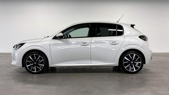 Peugeot 208 1.2 PureTech Allure | Pano dak | Trekhaak | 1e eigenaar