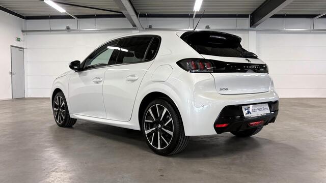 Peugeot 208 1.2 PureTech Allure | Pano dak | Trekhaak | 1e eigenaar