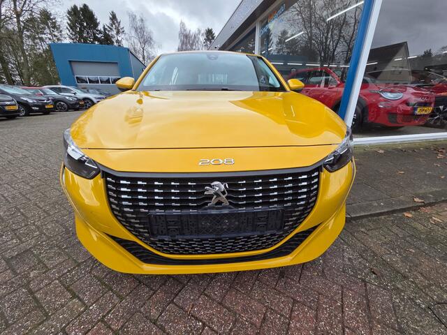 Peugeot 208 1.2 PureTech Active 7000 km!!