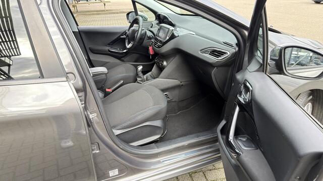 Peugeot 208 1.2 PureTech Active Style | Navi | Cruise control | Airco |