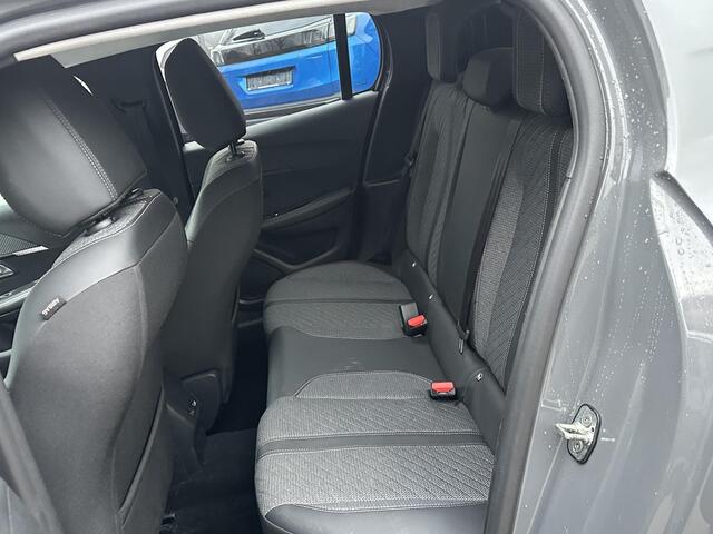 Peugeot 208 Hybrid e-DCS6 Allure RIJKLAARPRIJS | FABRIEKSGARANTIE t/m 03-2027 | TOPSTAAT! | KEYLESS ENTRY | APPLE CARPLAY-ANDROID AUTO| PARKEERSENSOREN VOOR EN ACHTER |