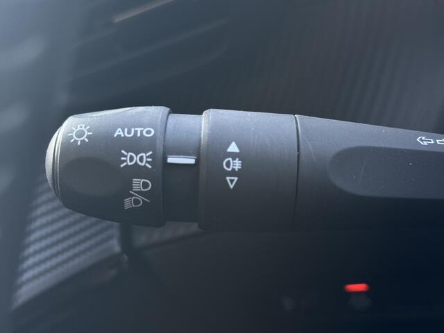 Peugeot 208 1.2 PureTech Active Pack Airco | Parkeersensoren achter | Apple Carplay & Android auto!!