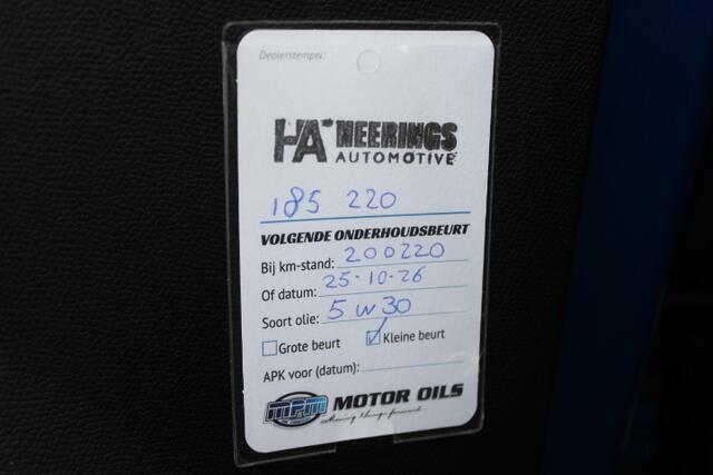 Peugeot 208 1.2T 101 PK Allure Pano-dak Half-Leder Climate Carplay 17'LMV