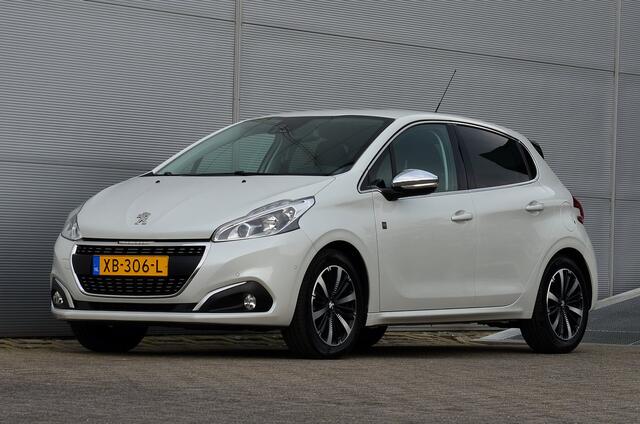 Peugeot 208 1.2 A/T TECH EDITION | AUTOMAAT | CLIMATE | TREKHAAK | CAMERA | 5-DEURS | ALL IN RIJKLAARPRIJS