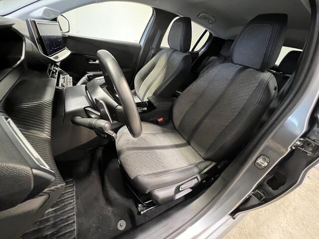 Peugeot 208 Hybrid 100 e-DCS6 Allure Android/Apple Carplay | LM Velgen 16" | Parkeersensoren Voor en Achter | Cruise Control | DAB | Airco |