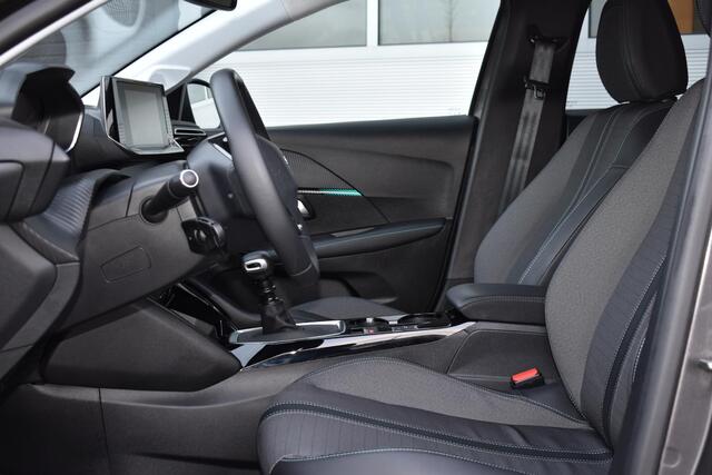 Peugeot 208 1.2 PureTech 100PK Allure Pack | Carplay | Camera | Stoelverw. | Keyless | Incl. garantie