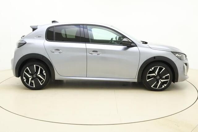 Peugeot 208 1.2 Hybrid 145 e-DCS6 GT | 18 Inch | Automaat | Achteruitrijcamera | Apple carplay | Voorstoelen verwarmd |