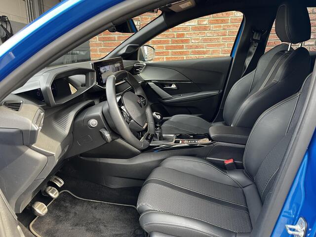 Peugeot 208 GT 1.2 Turbo 100pk | ADAPTIVE CRUISE | NAVI | 360° CAMERA | DODEHOEKBEW. | CLIMA | CRUISE CONTROL | LEDER/STOF |
