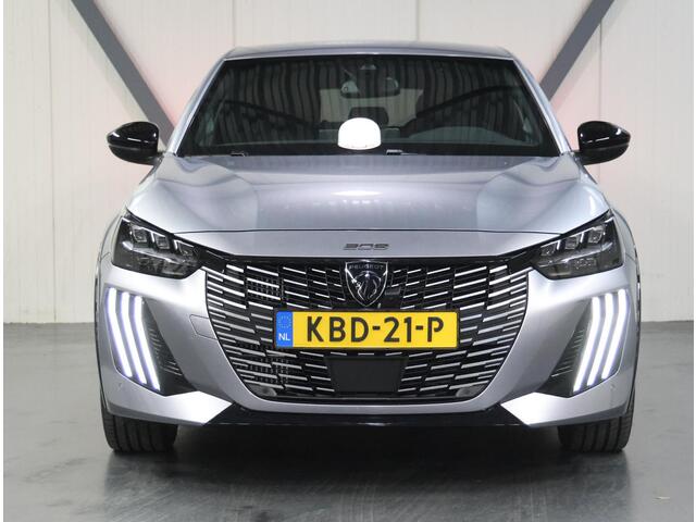 Peugeot 208 1.2 110PK GT | 1ste eigenaar | AppleCarplay/Android Auto | 17"LMV | 360'Camera | Navigatie | Keyless | Adaptive Cruise Control | Climate Control | FULL LED | Sfeerverlichting | Isofix | Privacy Glass |