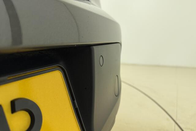 Peugeot 208 1.2 PureTech Active Pack 100pk | LM velgen | Navigatie | Parkeerhulp | Airco| Cruise control | Apple carplay/ Android auto