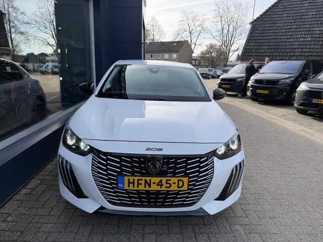Peugeot 208 Hybrid 110 PK Automaat Allure | Hybride Automaat | Navigatie | 360 Graden Camera | Climate Control | Cruise Control | Parkeersensoren V+A | LED Verlichting | Draadloze Apple Carplay / Android Auto | 16" Lichtmetalen Velgen |