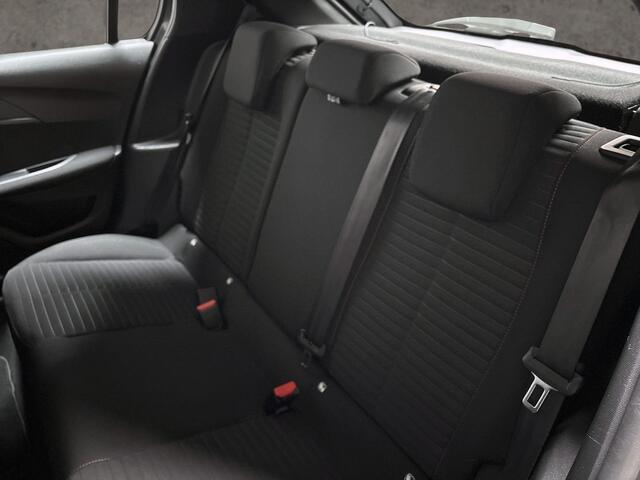 Peugeot 208 1.2 PureTech Sport (APPLE CARPLAY, NAVIGATIE, PARKEERSENSOREN, SPORTSTOELEN, CRUISE, NIEUWE APK, NIEUWSTAAT)