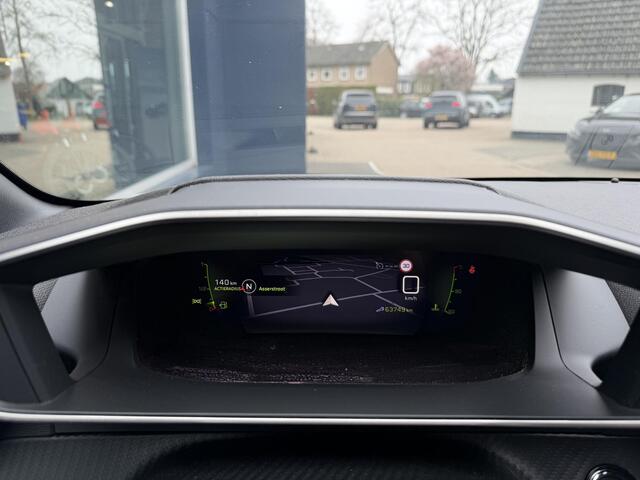 Peugeot 208 1.2 Turbo 100 PK GT | Navigatie | Zwart dak | Sportstoelen | Keyless Start | 17" Lichtmetalen Velgen | Full LED Verlichting | Climate Control | Cruise Control | Camera | Parkeersensoren | Dodehoek detectie.
