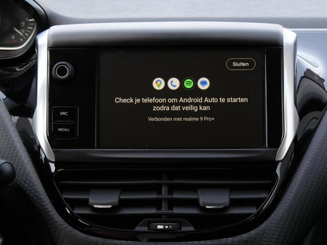 Peugeot 208 1.2 110PK SIGNATURE/ PACK CONNECT/ CARPLAY & ANDROID/ PDC ACHTER