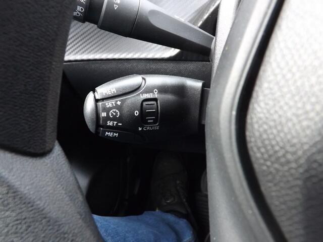 Peugeot 208 1.2 PURETECH LIKE