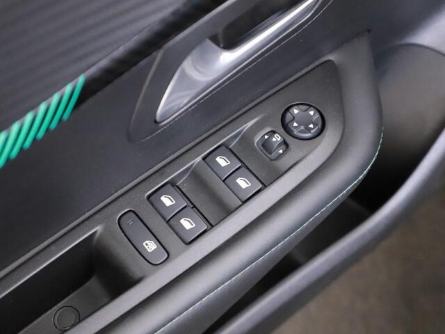 Peugeot 208 1.2T 100pk Automaat Blue Lease Allure Camera/Nav/ H.Leder/Vc/El.Pakket/Ecc