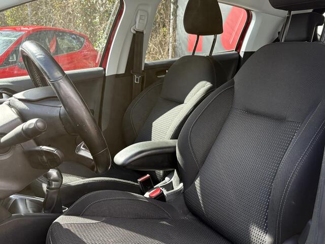 Peugeot 208 1.2 PureTech Allure - Navigatie - Trekhaak - Climate Controle - Apple Carplay & Android Auto