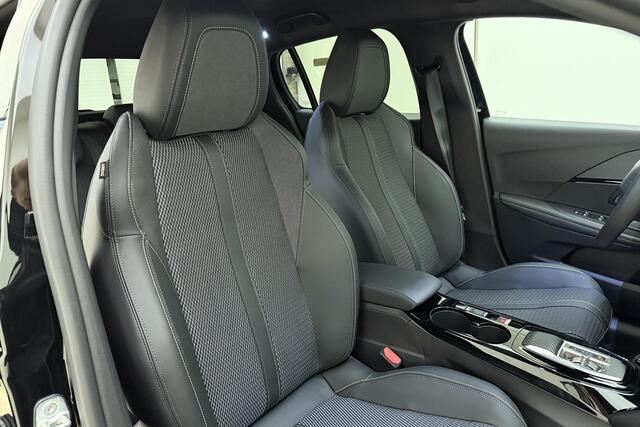 Peugeot 208 1.2 Hybrid 110 e-DCS6 GT 360 Camera l Full-LED l Keyless Entry & Go l Wireless Apple Carplay & Android Auto l Adaptive Cruise Control l Climate Control l Sfeerverlichting l Lichtmetalen Velgen