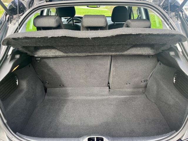 Peugeot 208 1.2 PureTech Blue Lease Allure