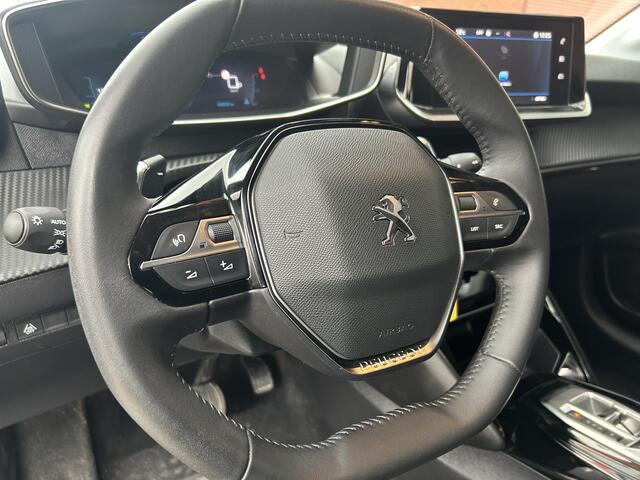 Peugeot 208 1.2 PureTech Allure Pack // LED // APPLE CARPLAY / ANDROID AUTO // CAMERA // PDC