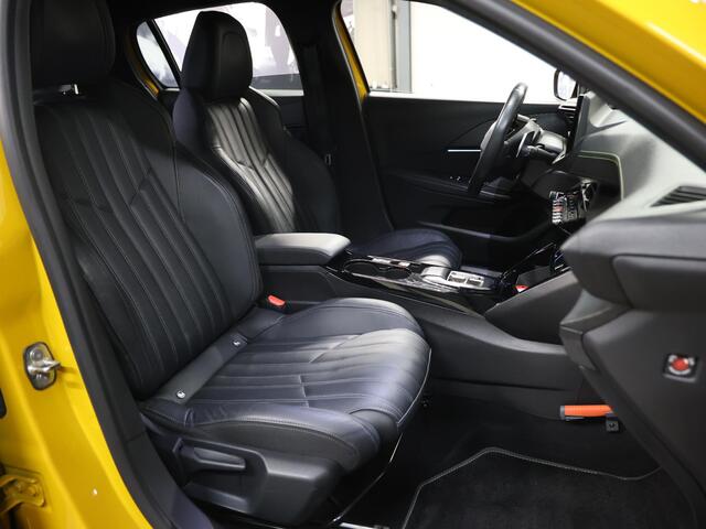 Peugeot 208 130PK GT Pack | 1ste eigenaar | LEER | Massagestoel | Stoelverwarming | AUTOMAAT | AppleCarplay/Android Auto | 17"LMV | Camera | Navigatie | Keyless | Adaptive Cruise Control | Climate Control | FULL LED | Sfeerverlichting | Isofix | Privacy Glass |