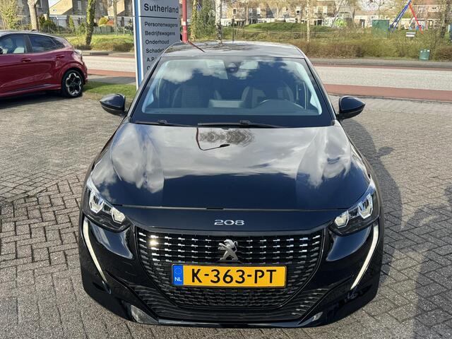 Peugeot 208 1.2 PureTech Active 75pk Navigatie | DAB+ | Parkeersensoren achter | Metaal lak | 5 deurs