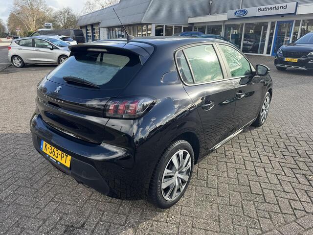 Peugeot 208 1.2 PureTech Active 75pk Navigatie | DAB+ | Parkeersensoren achter | Metaal lak | 5 deurs