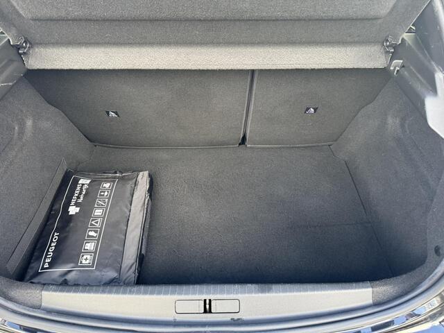 Peugeot 208 1.2 PureTech Active 75pk Navigatie | DAB+ | Parkeersensoren achter | Metaal lak | 5 deurs